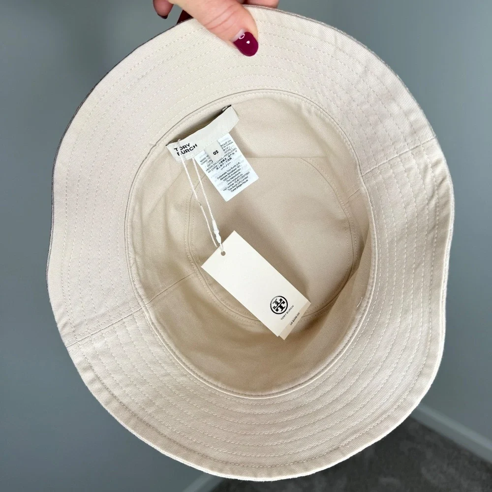 NWT Tory Burch Bucket Logo Tan White Hat